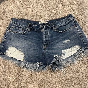 We The Free Distressed Denim Shorts Size 29